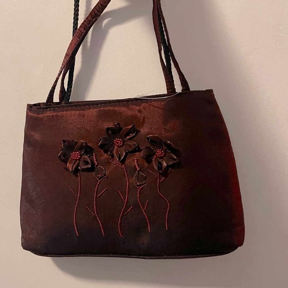 Small Black/Red Shimmer Purse 3D Flowers w/ beading 8.5” x 6”
